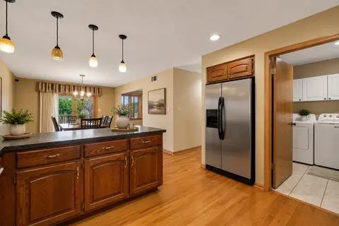 Kitchen - 611 Edgewater Dr, Minooka, IL 60447 photo 3 of 4