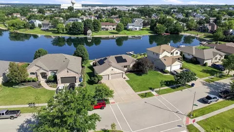 View/Area - 611 Edgewater Dr, Minooka, IL 60447 photo 7 of 9