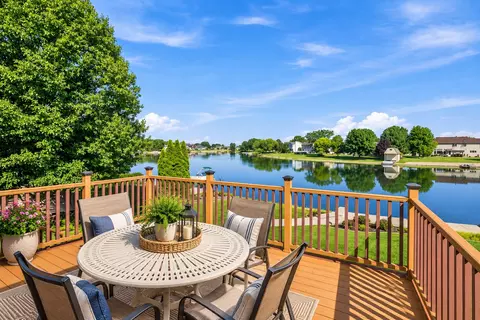 Exterior - 611 Edgewater Dr, Minooka, IL 60447 photo 6 of 9