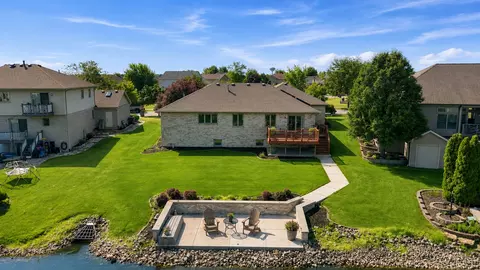 View/Area - 611 Edgewater Dr, Minooka, IL 60447 photo 1 of 9