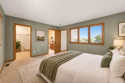 Bedroom - 611 Edgewater Dr, Minooka, IL 60447 photo 2 of 4