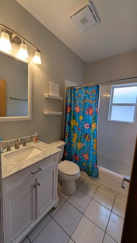 Bath - 1133 E 83rd St #185, Chicago, IL 60619 photo 2 of 7