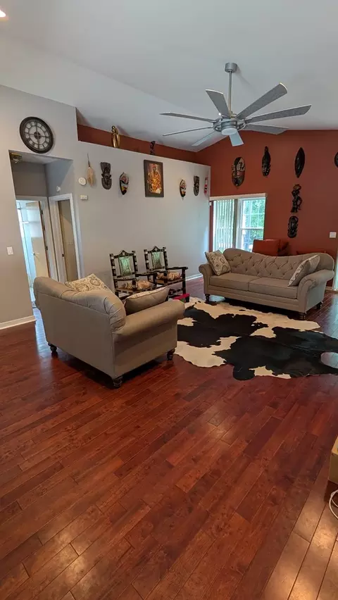 Living - 1133 E 83rd St #185, Chicago, IL 60619 photo 2 of 6