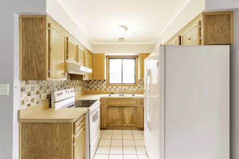 Kitchen - 7824 W 87th Pl #1D, Bridgeview, IL 60455 photo 2 of 2