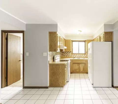Kitchen - 7824 W 87th Pl #1D, Bridgeview, IL 60455 photo 1 of 2