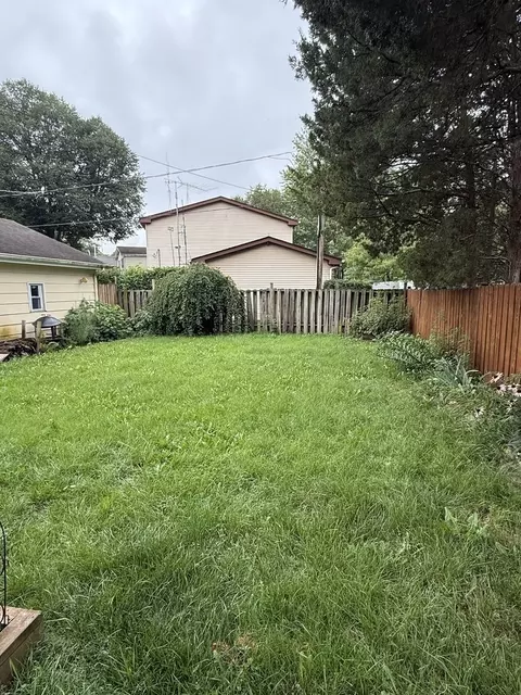 Exterior - 506 Ryan Ln, Dundee, IL 60118 photo 1 of 4