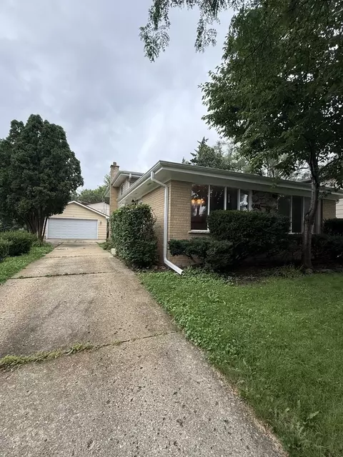 Other - 506 Ryan Ln, Dundee, IL 60118 photo 2 of 6