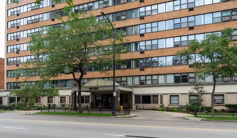 6030 N Sheridan Rd #308, Chicago, IL 60660