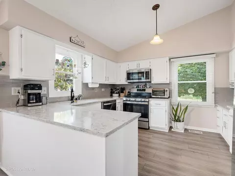 Kitchen - Undisclosed, Bartlett, IL 60103 photo 4 of 4