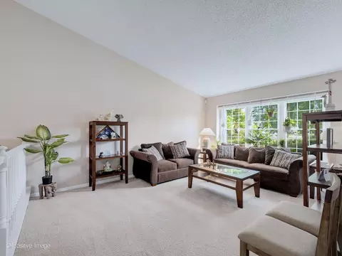 Living - Undisclosed, Bartlett, IL 60103 photo 1 of 3