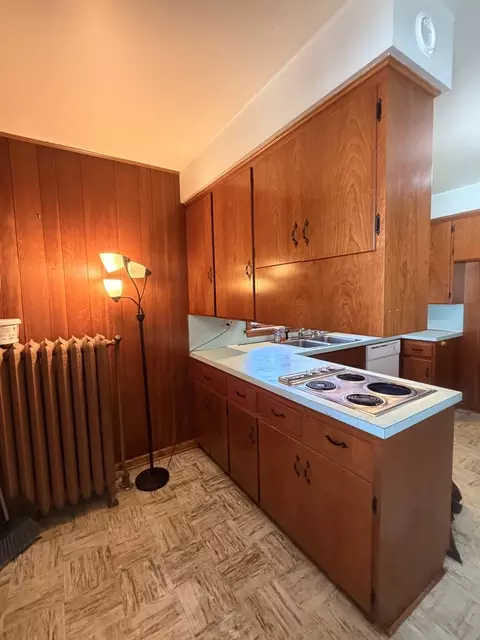 Kitchen - 300 W Main St, Morrison, IL 61270 photo 3 of 5
