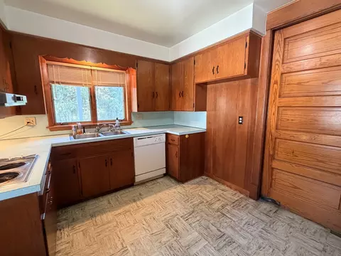 Kitchen - 300 W Main St, Morrison, IL 61270 photo 1 of 5