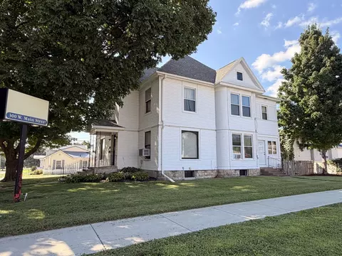 Exterior - 300 W Main St, Morrison, IL 61270 photo 5 of 7