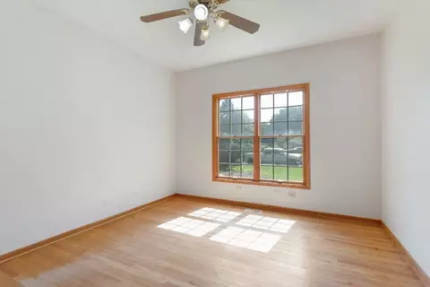Other - 945 Kingston St, Wheaton, IL 60187 photo 4 of 6