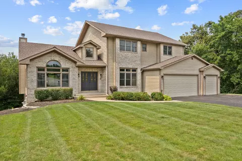 1360 Infanta Ct, Woodstock, IL 60098