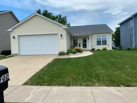 4702 W 13th St, Davenport, IA 52804