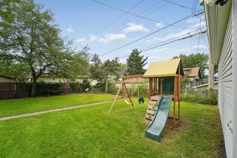 Exterior - 5436 S 73rd Ct, Summit, IL 60501 photo 4 of 6