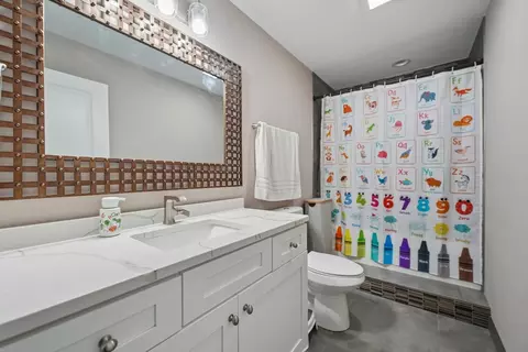 Bath - 5436 S 73rd Ct, Summit, IL 60501 photo 3 of 3
