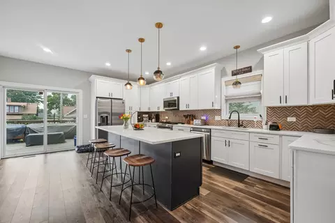 Kitchen - 5436 S 73rd Ct, Summit, IL 60501 photo 1 of 2