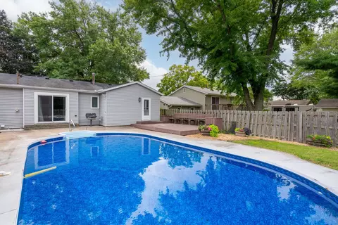 Exterior - 3413 34th Ave, Moline, IL 61265 photo 2 of 4