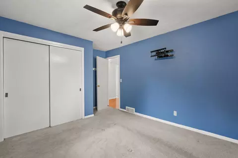 Bedroom - 3413 34th Ave, Moline, IL 61265 photo 3 of 3