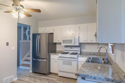 Kitchen - 2201 Pine St, Des Plaines, IL 60018 photo 2 of 2