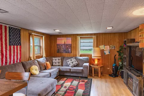 Living - 2201 Pine St, Des Plaines, IL 60018 photo 2 of 2