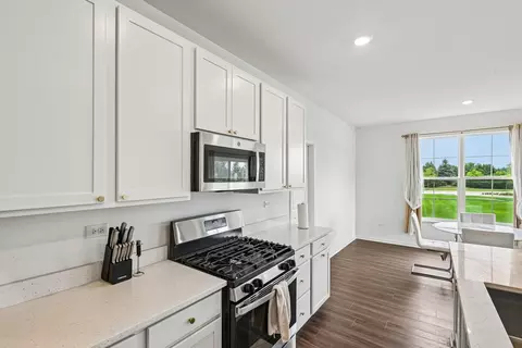 Kitchen - 16117 S Longcommon Ln, Plainfield, IL 60586 photo 5 of 6