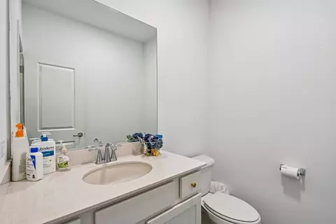 Bath - 16117 S Longcommon Ln, Plainfield, IL 60586 photo 1 of 2
