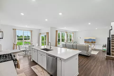 Kitchen - 16117 S Longcommon Ln, Plainfield, IL 60586 photo 4 of 6