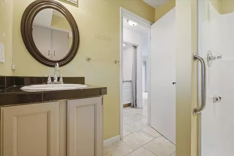 Bath - 605 Church St, Normal, IL 61761 photo 1 of 2