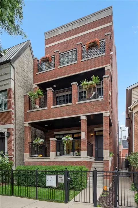 1318 W Webster Ave #1, Chicago, IL 60614