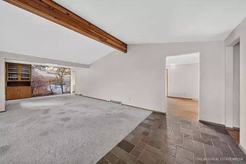 Living - 18817 W Union Rd, Union, IL 60180 photo 1 of 6