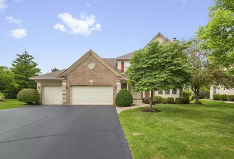 4 Wellesley Ct, Hawthorn Woods, IL 60047