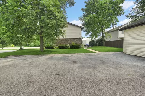 Exterior - 562-564 3rd St, Crete, IL 60417 photo 6 of 7