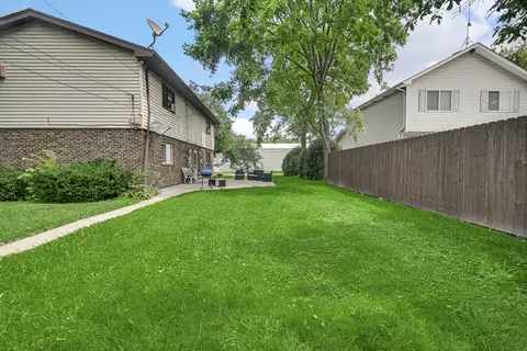 Exterior - 562-564 3rd St, Crete, IL 60417 photo 7 of 7