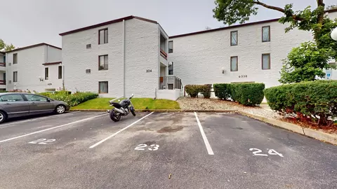 334 W Miner St #3B, Arlington Heights, IL 60005