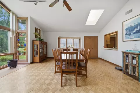 Dining - 567 Happ Rd, Northfield, IL 60093 photo 2 of 6