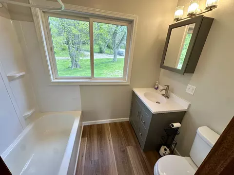 Bath - 35397 N 1st Ave, Ingleside, IL 60041 photo 2 of 2