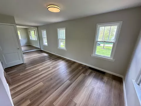 Living - 35397 N 1st Ave, Ingleside, IL 60041 photo 1 of 8