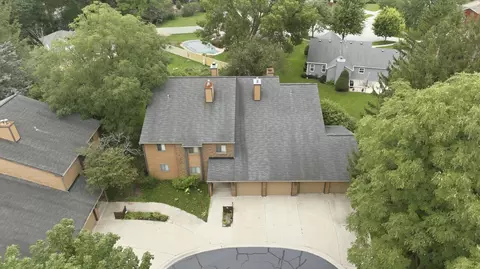 View/Area - 650 Waverly Dr #D, Elgin, IL 60120 photo 1 of 4