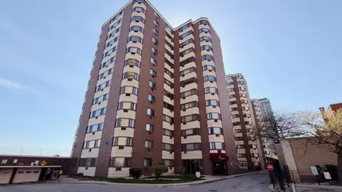 7337 S South Shore Dr #918, Chicago, IL 60649
