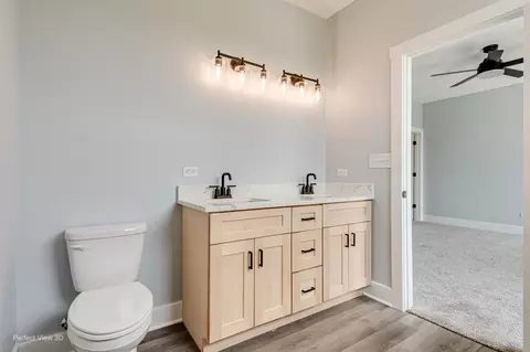 Bath - 2080 Waters Edge Dr, Minooka, IL 60447 photo 2 of 4