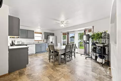 Kitchen - 5712 Arbor Falls Ct, Plainfield, IL 60586 photo 1 of 4
