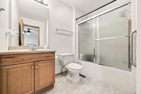 Bath - 5712 Arbor Falls Ct, Plainfield, IL 60586 photo 2 of 3