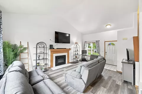 Living - 5712 Arbor Falls Ct, Plainfield, IL 60586 photo 2 of 2