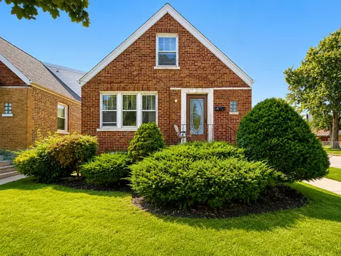 5700 S Meade Ave, Chicago, IL 60638