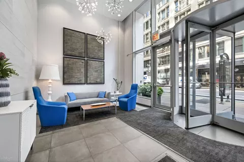 Living - 8 E Randolph St #3202, Chicago, IL 60601 photo 7 of 7