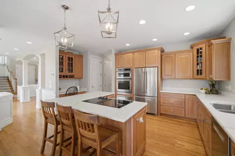 Kitchen - 7 Dunhill Ln, North Barrington, IL 60010 photo 5 of 5