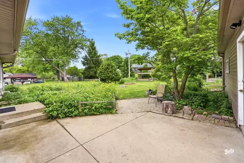 Exterior - 1508 Poplar St, Mchenry, IL 60051 photo 9 of 12